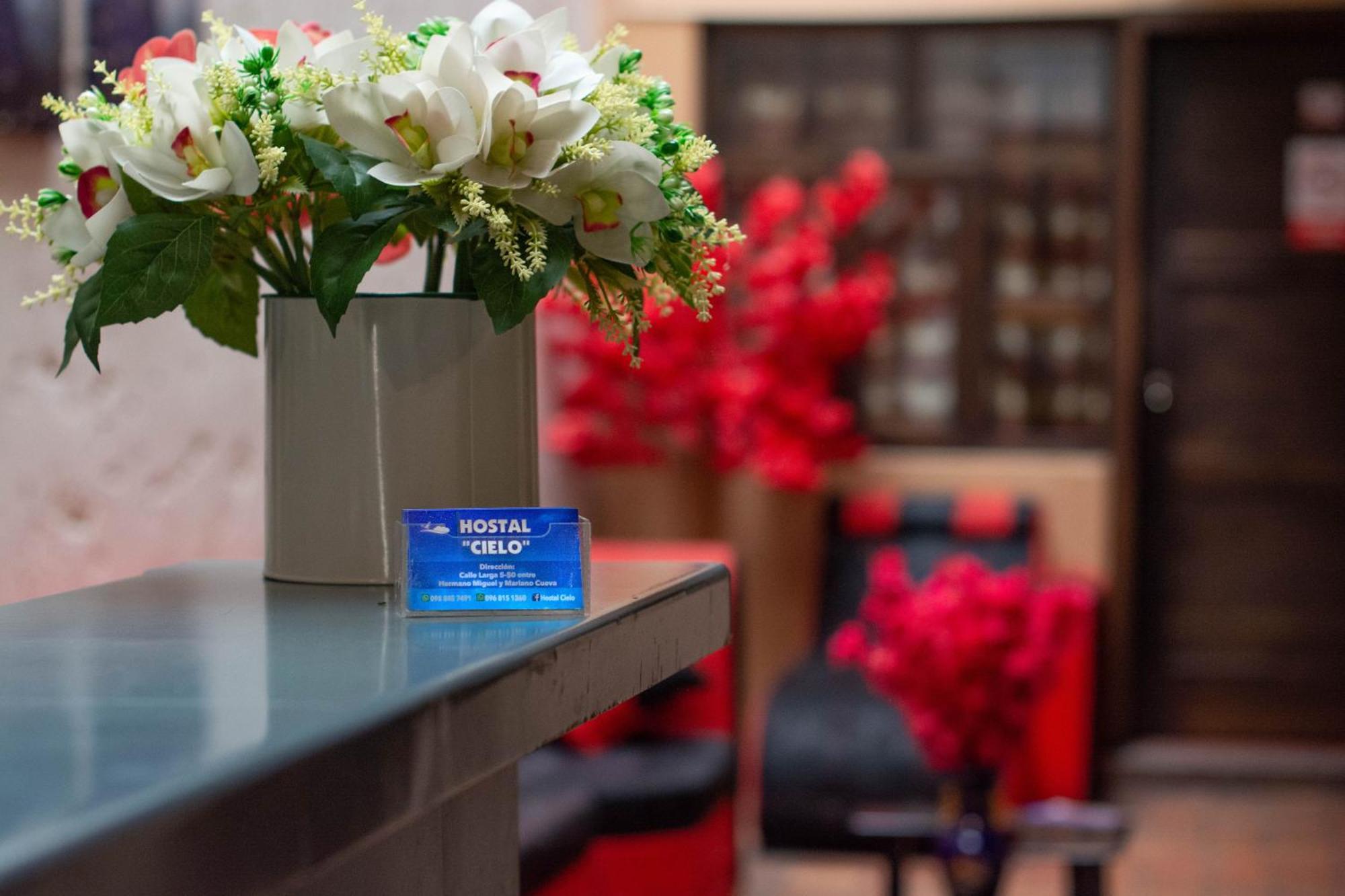 Hostal Cielo Куенка Екстер'єр фото